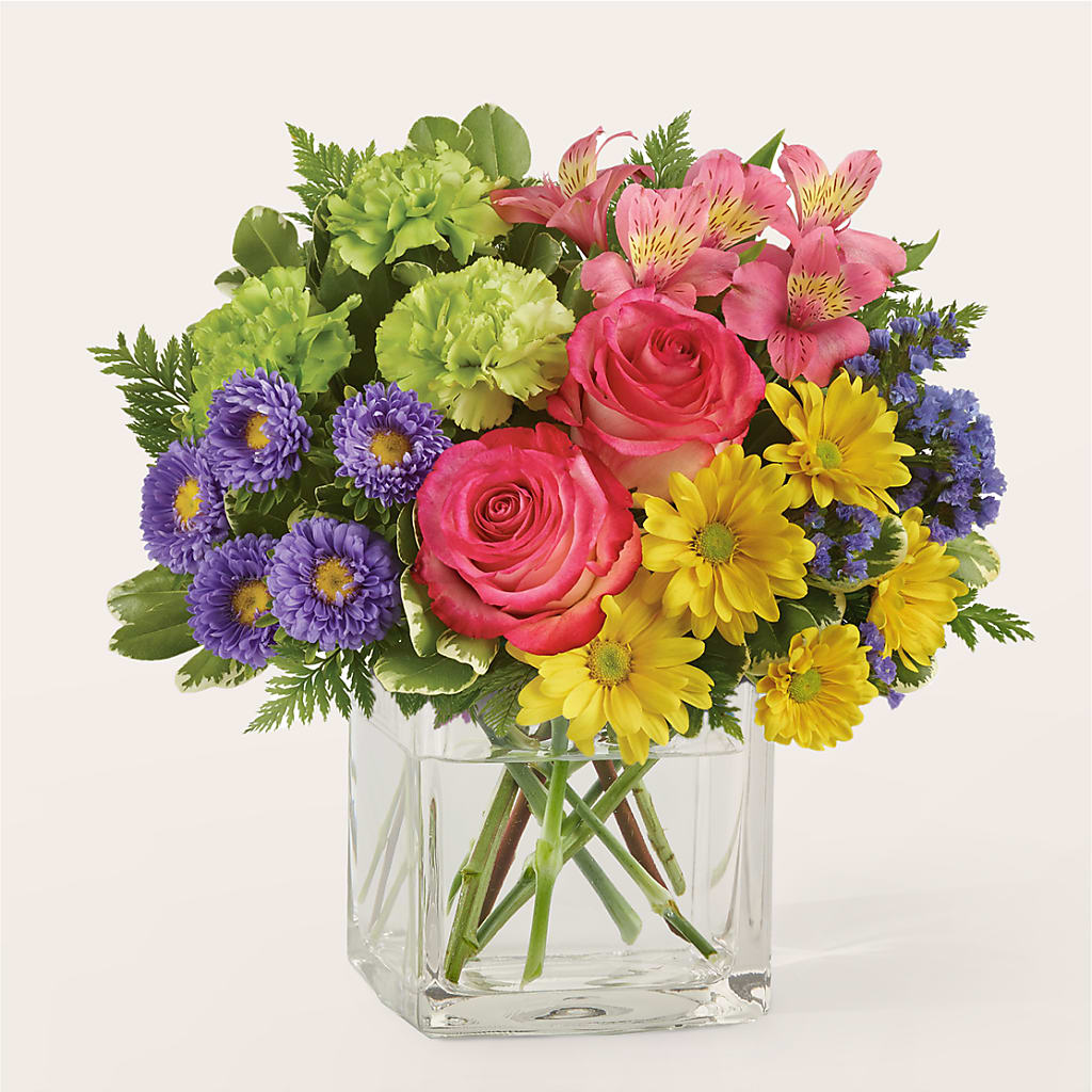Candy Jar Bouquet – BETTY'S FLOWERS AND GIFTS, Watsonville CA