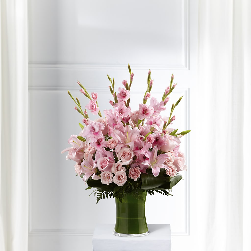 Lovely Tribute Bouquet – BETTY'S FLOWERS AND GIFTS, Watsonville CA