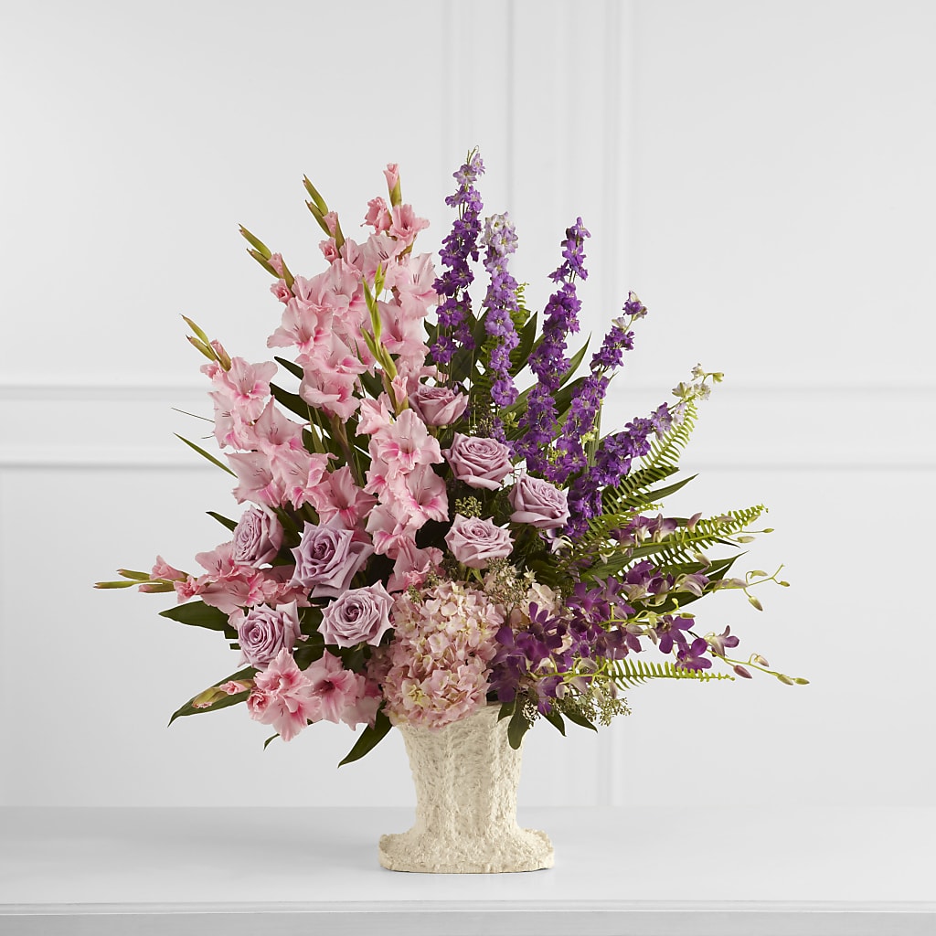 Flowing Garden Arrangement – BETTY'S FLOWERS AND GIFTS, Watsonville CA