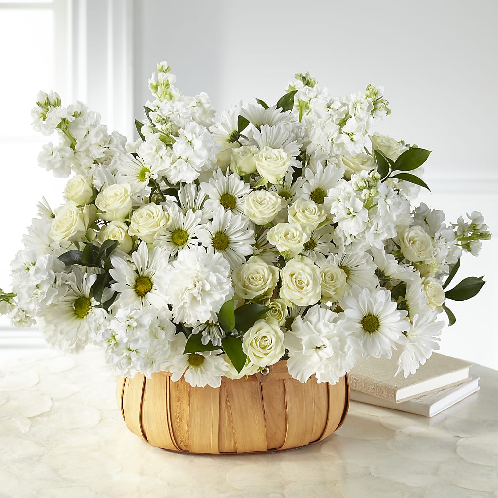 Graceful Garden Basket – BETTY'S FLOWERS AND GIFTS, Watsonville CA