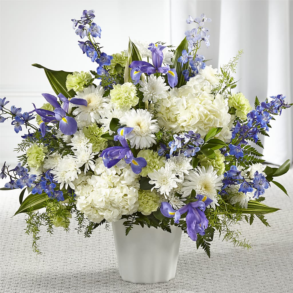 Soft Serenity Floor Basket – BETTY'S FLOWERS AND GIFTS, Watsonville CA