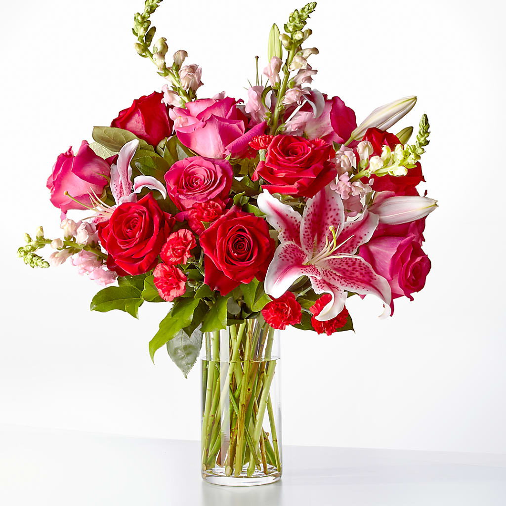Love at First Sight Bouquet – BETTY'S FLOWERS AND GIFTS, Watsonville CA