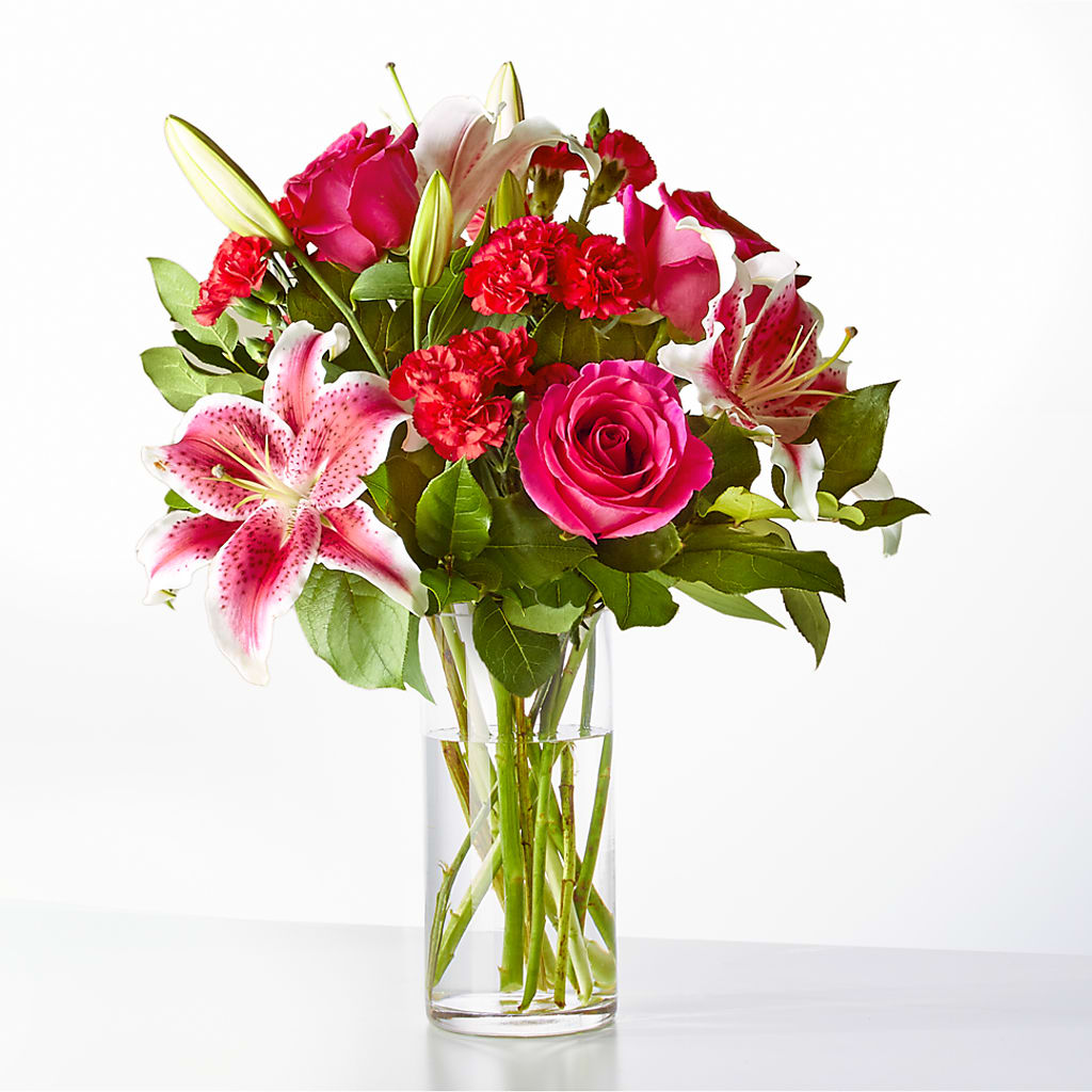 Love at First Sight Bouquet – BETTY'S FLOWERS AND GIFTS, Watsonville CA