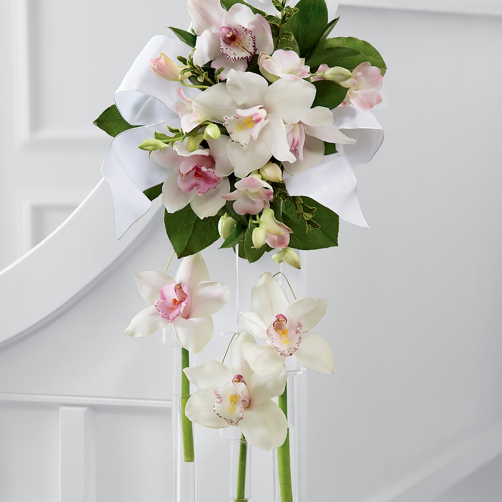 Perfect Entrance Pew Arrangement – BETTY'S FLOWERS AND GIFTS, Watsonville CA