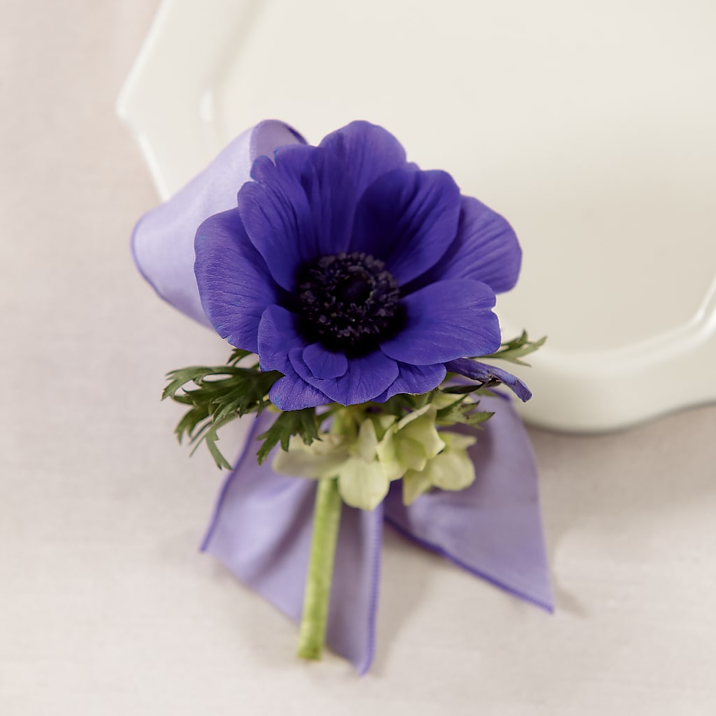 Purple Passion Boutonniere – BETTY'S FLOWERS AND GIFTS, Watsonville CA