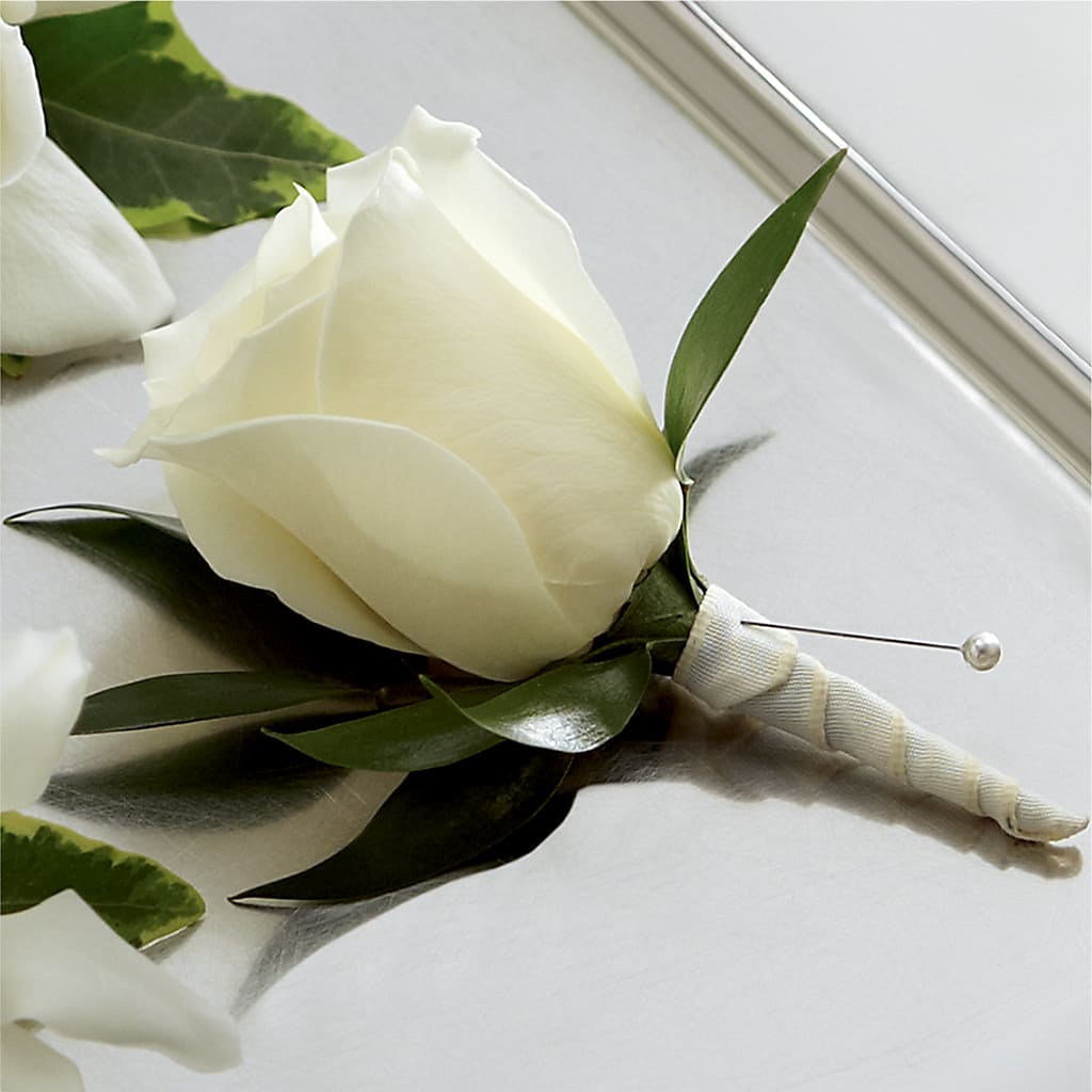 White Rose Boutonniere – BETTY'S FLOWERS AND GIFTS, Watsonville CA