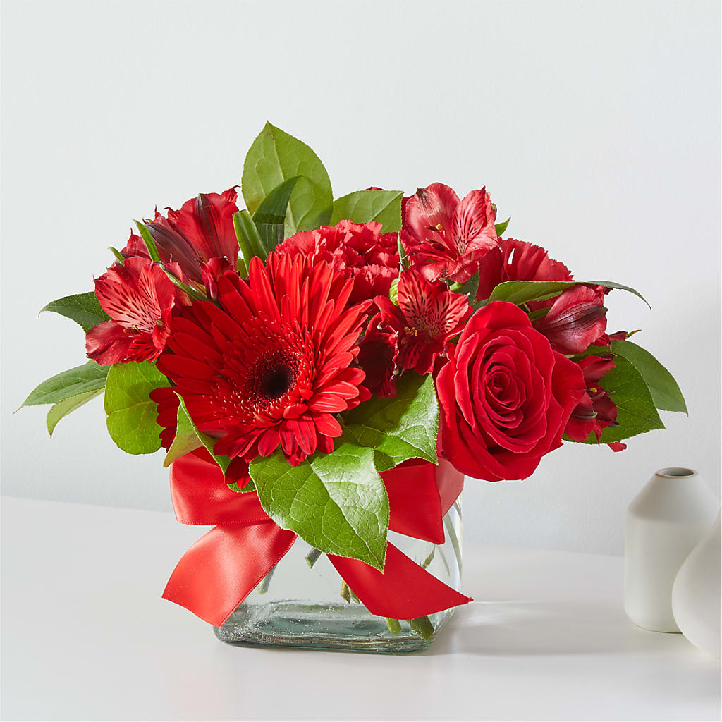 Red Hot Bouquet – BETTY'S FLOWERS AND GIFTS, Watsonville CA