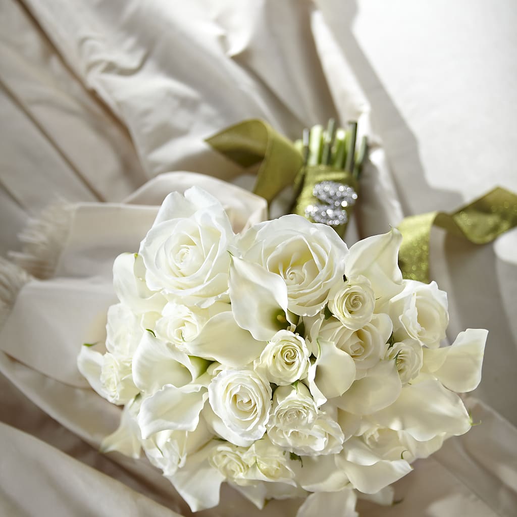 Serene Highness Bouquet – BETTY'S FLOWERS AND GIFTS, Watsonville CA