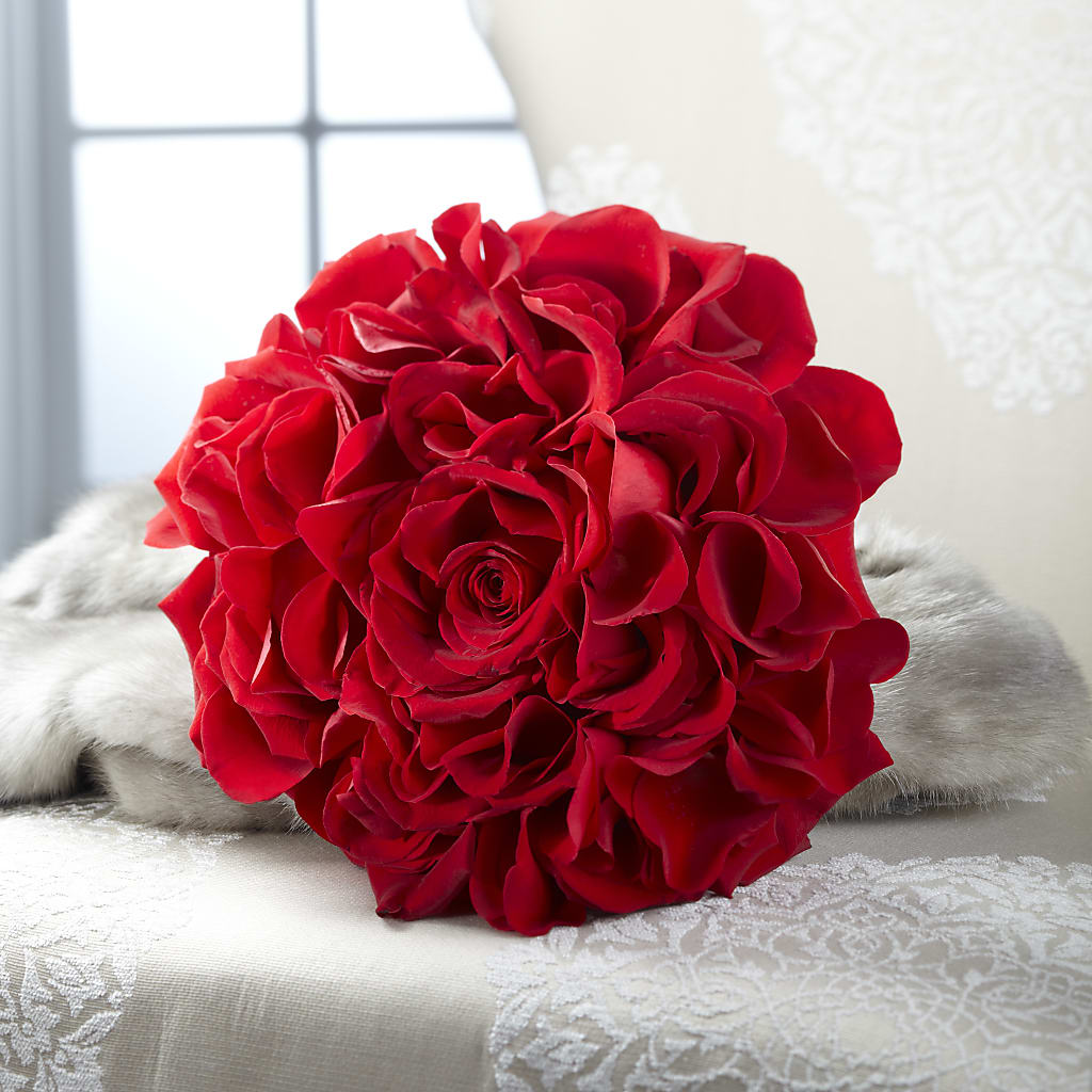 Composite Rose Bouquet – BETTY'S FLOWERS AND GIFTS, Watsonville CA