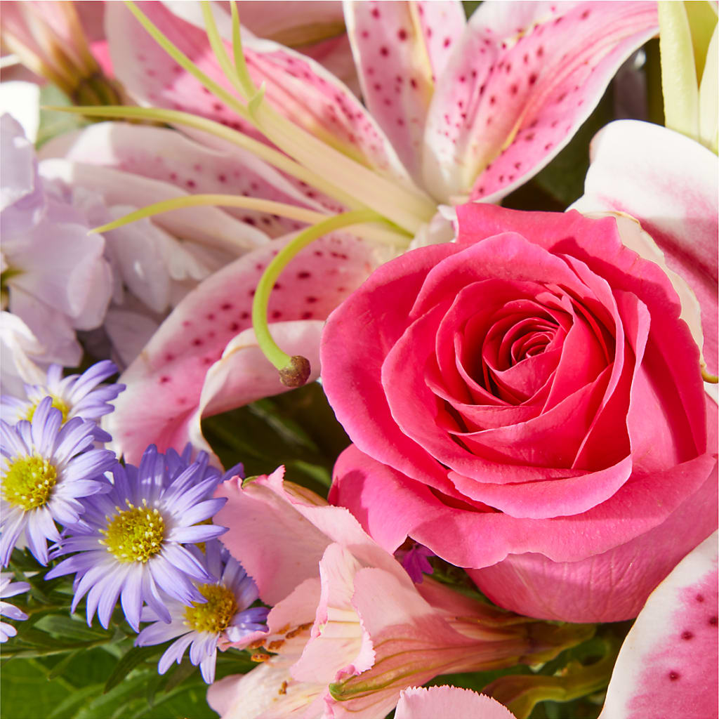 Pressing Petals Bouquet – BETTY'S FLOWERS AND GIFTS, Watsonville CA