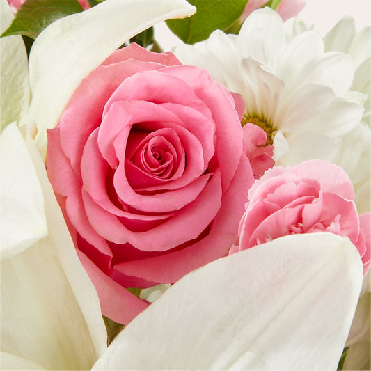 Whispers of Comfort Bouquet – BETTY'S FLOWERS AND GIFTS, Watsonville CA