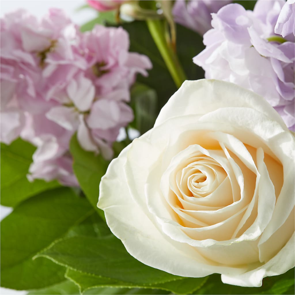 Springtime Spritz Bouquet – BETTY'S FLOWERS AND GIFTS, Watsonville CA