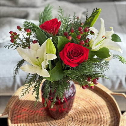 Evergreen Delight Bouquet – BETTY'S FLOWERS AND GIFTS, Watsonville CA