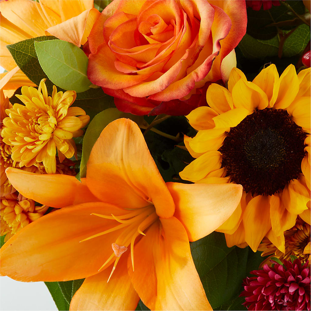 Grateful Centerpiece – BETTY'S FLOWERS AND GIFTS, Watsonville CA